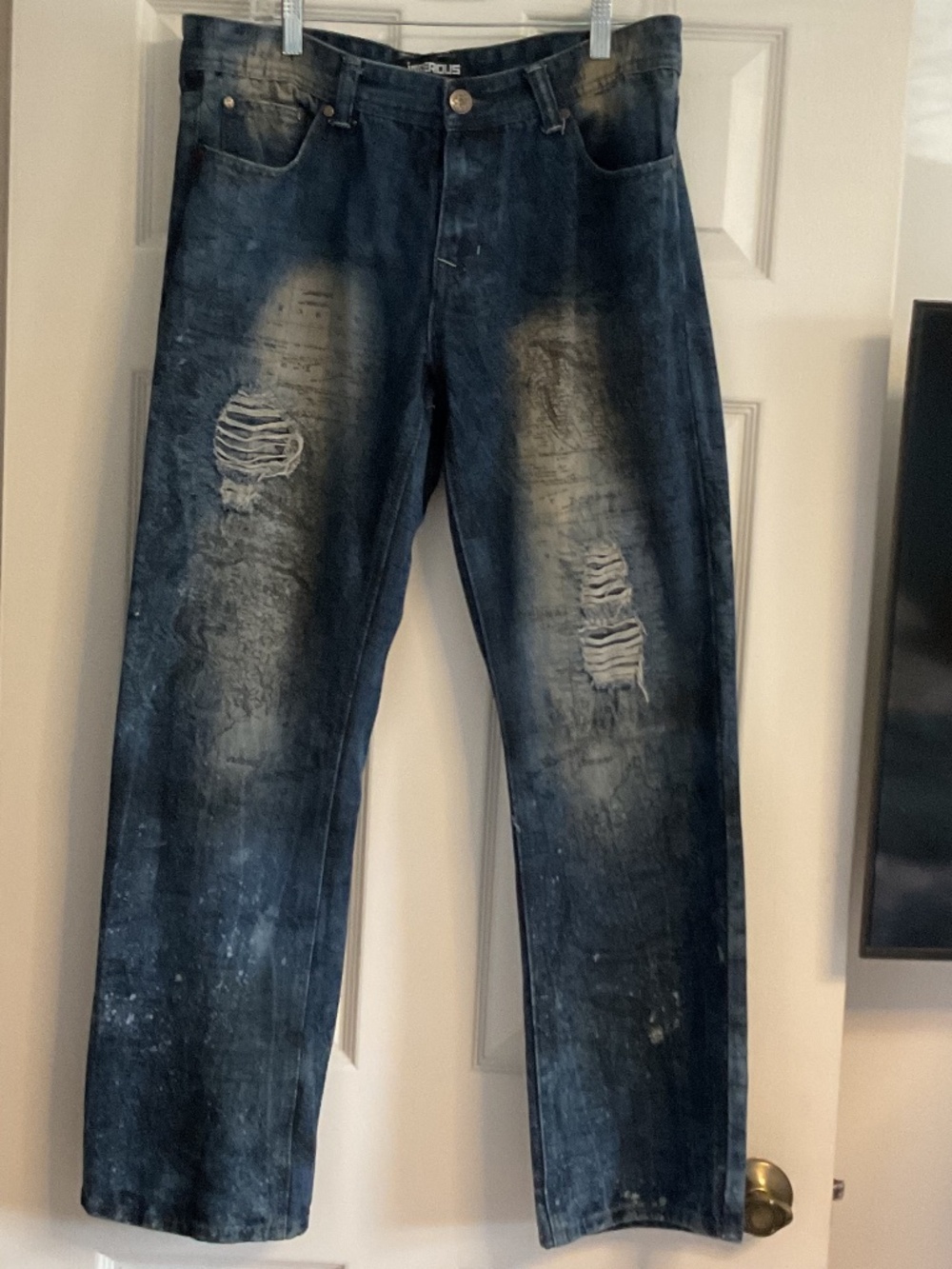 ⭐️⭐️ RARE Men’s Imperious Map All Over Jeans - size 34x32